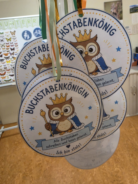 klasse_2_buchstabenmedaille.jpg klasse_2_buchstabenmedaille.jpg